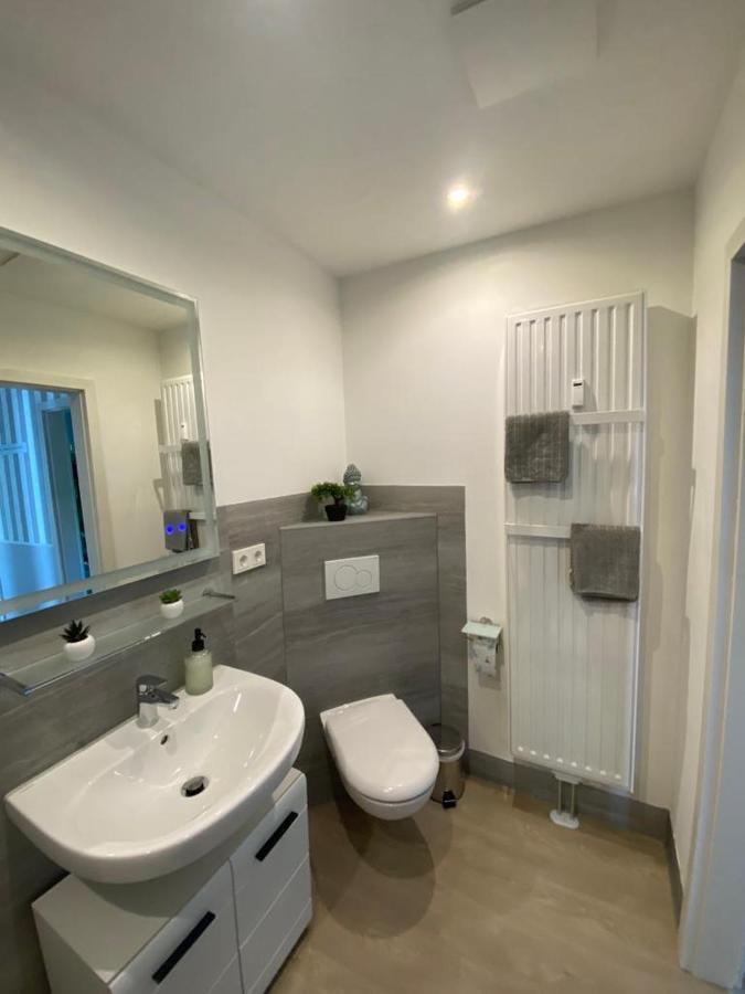 Schoene Ferienwohnung „Zum Glueck Tropical“ Eisenach Esterno foto